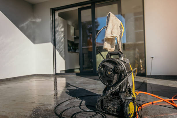 Animal Enclosure Cleaning in Jarrell, TX
